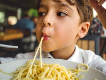 Kids Eat FREE offer